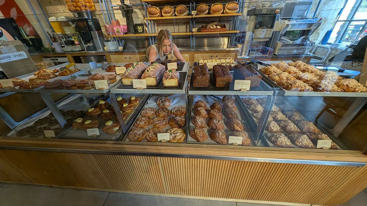 and eat it – bakery in Norwich town centre